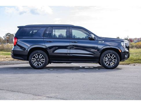Used 2022 GMC Yukon AT4 w/ Technology Package image 47