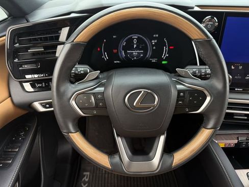 Used 2024 Lexus RX 350 w/ Technology Package image 12