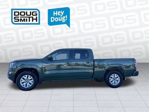 Used 2022 Nissan Frontier SV w/ Technology Package AWD/4WD image 7