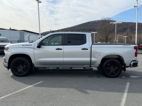 Certified 2022 Chevrolet Silverado 1500 Custom w/ Rally Edition image 12