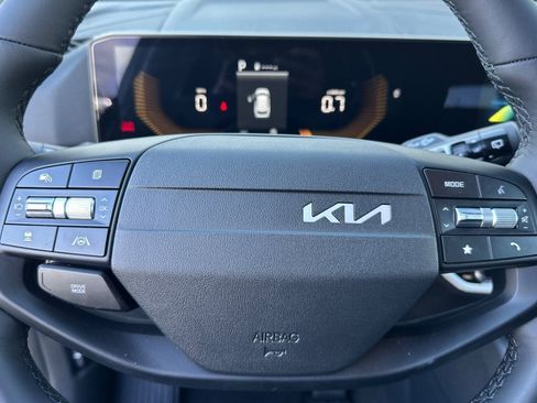 New 2026 Kia Sportage EX image 23