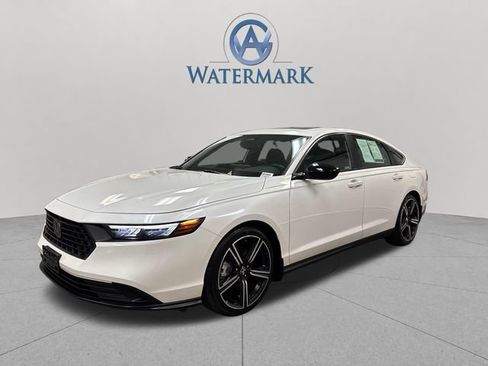 Used 2023 Honda Accord Sport image 1