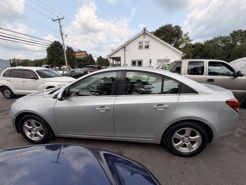 Used 2011 Chevrolet Cruze LT FWD image 7