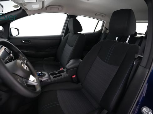Used 2025 Nissan Leaf S FWD image 4
