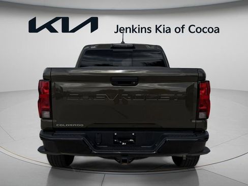 Used 2024 Chevrolet Colorado Trail Boss w/ Advanced Trailering Package AWD/4WD image 6