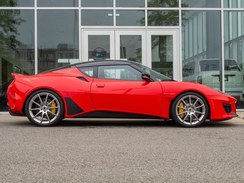 Used 2020 Lotus Evora RWD image 4