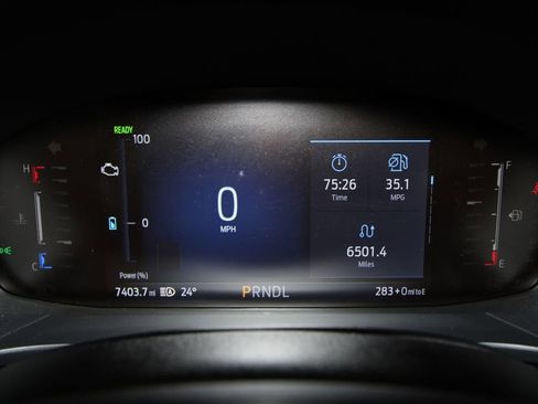 Used 2025 Ford Escape SE image 10