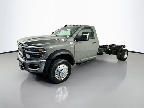 New 2026 RAM 5500 Tradesman w/ Chrome Appearance Group AWD/4WD image 3