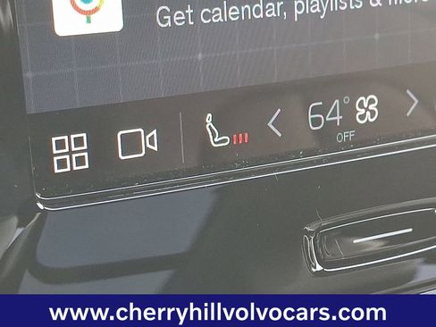 Certified 2025 Volvo XC40 B5 Plus image 26