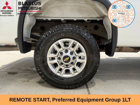 Used 2024 Chevrolet Silverado 2500 LT AWD/4WD image 9