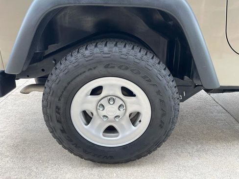 Used 2004 Jeep Wrangler X w/ Full Face Tire & Wheel Group AWD/4WD image 22