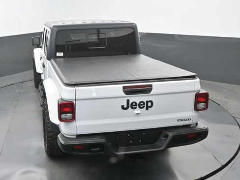 Used 2021 Jeep Gladiator Sport image 30