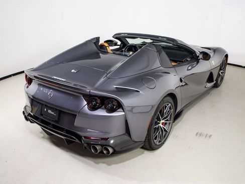 Used 2022 Ferrari 812 GTS RWD image 12