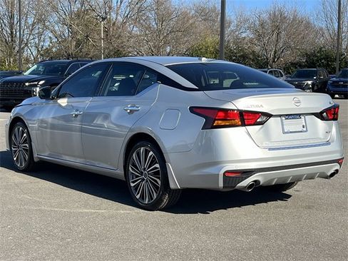 Used 2023 Nissan Altima 2.5 SL image 35