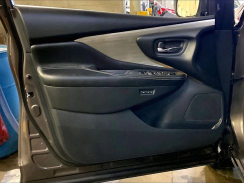 Used 2017 Nissan Murano Platinum w/ Platinum Technology Package image 21