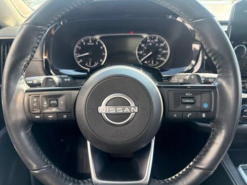 Used 2023 Nissan Pathfinder SL w/ SL Premium Package AWD/4WD image 18