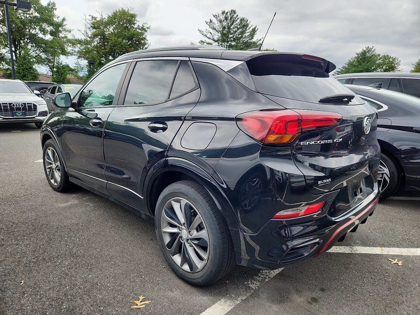 Used 2022 Buick Encore GX Select w/ Sport Touring Package FWD image 6