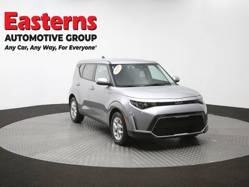 Used 2025 Kia Soul FWD image 50