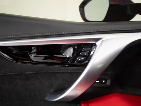 Used 2021 Acura NSX image 11