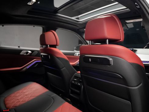 Used 2024 BMW X6 M60i w/ Dynamic Handling Package image 71