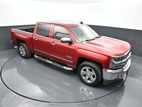 Used 2018 Chevrolet Silverado 1500 LTZ w/ Texas Edition AWD/4WD image 35