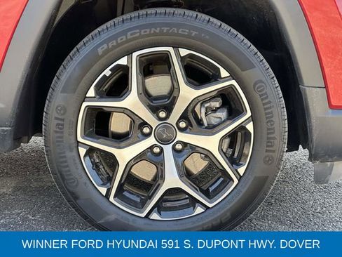 Used 2025 Jeep Compass Limited AWD/4WD image 9