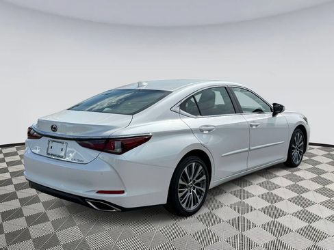 Used 2020 Lexus ES 350 w/ Premium Package FWD image 2