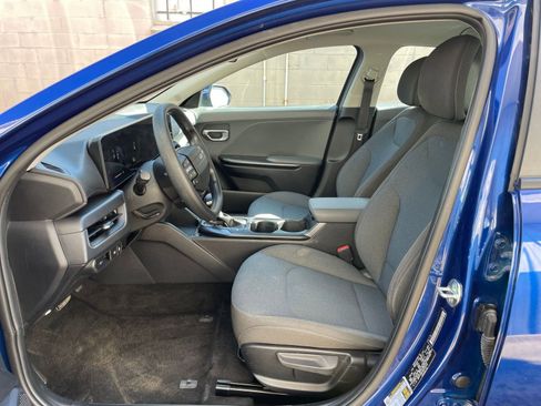 Used 2025 Kia K4 LXS image 25