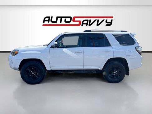 Used 2024 Toyota 4Runner SR5 Premium w/ Moonroof Package AWD/4WD image 4