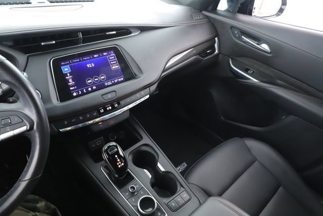 Used 2022 Cadillac XT4 Sport AWD/4WD image 26