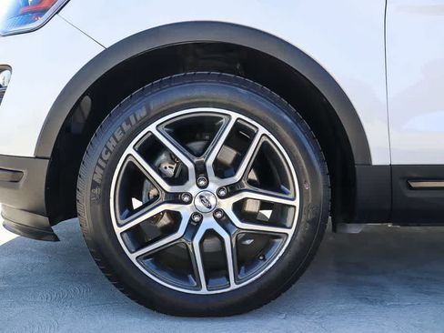 Used 2019 Ford Explorer Sport w/ Equipment Group 401A AWD/4WD image 11