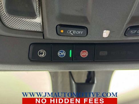 Used 2022 Chevrolet Silverado 2500 LT w/ Convenience Package image 35