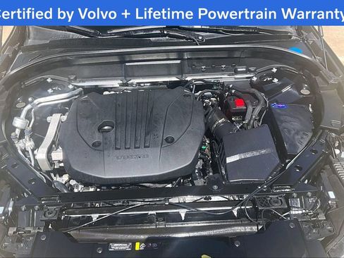 Used 2025 Volvo XC60 B5 Plus image 13