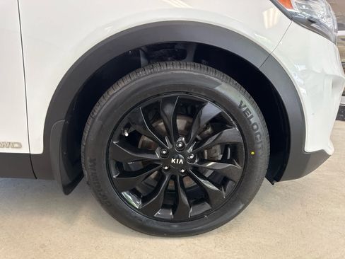 Used 2020 Kia Sorento S AWD/4WD image 8