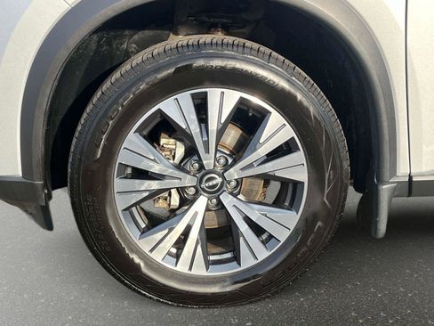 Certified 2023 Nissan Rogue SV w/ SV Premium Package image 9