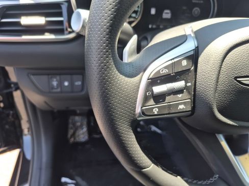 Used 2026 Genesis G70 2.5T RWD image 14