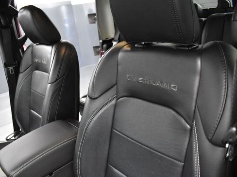 Used 2021 Jeep Gladiator Overland w/ Popular Equipment Package image 12