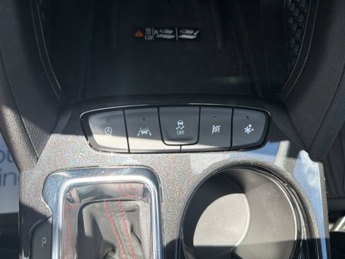 Certified 2025 Chevrolet TrailBlazer RS w/ Convenience Package FWD image 15