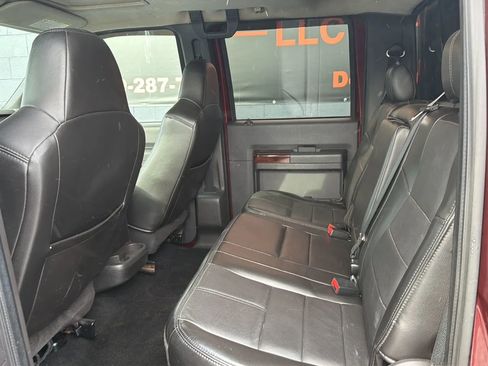Used 2009 Ford F350 Lariat image 16
