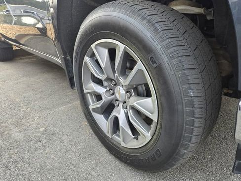 Used 2022 Chevrolet Silverado 1500 LT image 4