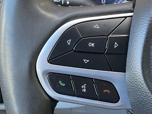 Used 2022 Chrysler Pacifica Touring-L FWD image 53