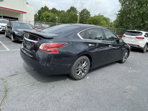 Used 2015 Nissan Altima 2.5 S w/ Special Edition Package FWD image 19
