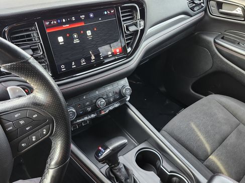 Used 2023 Dodge Durango GT image 32