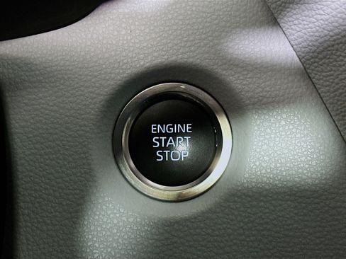 Certified 2023 Toyota Corolla SE image 20