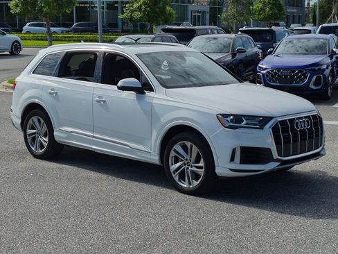Used 2022 Audi Q7 2.0T Premium w/ Convenience Package AWD/4WD image 3