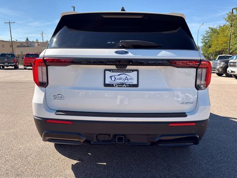 Used 2025 Ford Explorer ST-Line AWD/4WD image 8