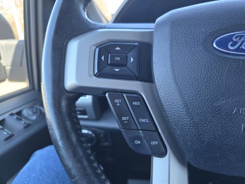 Used 2019 Ford F150 Lariat w/ Equipment Group 502A Luxury image 19