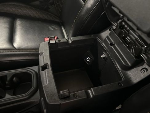 Used 2023 Jeep Gladiator Overland image 33