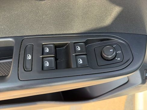 Used 2024 Volkswagen Taos S FWD image 25