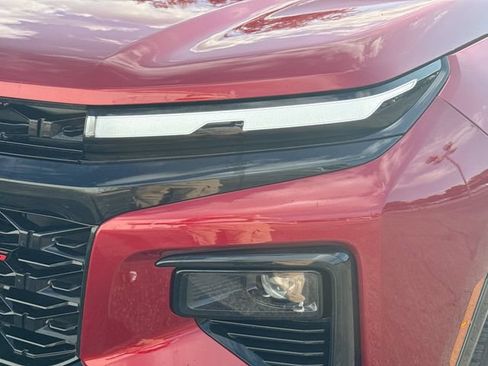 Used 2024 Chevrolet Traverse RS w/ LPO, Floor Liner Package FWD image 9